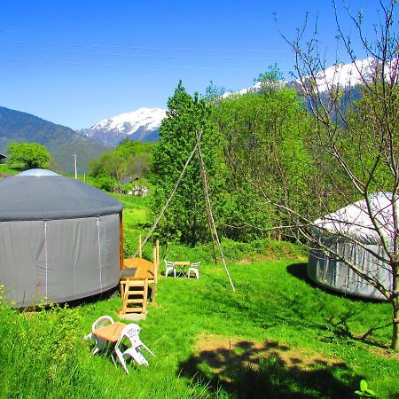Maurienne Outdoor - Nuit Insolite En Yourte En Savoie Saint-Georges-Des-Hurtieres Buitenkant foto