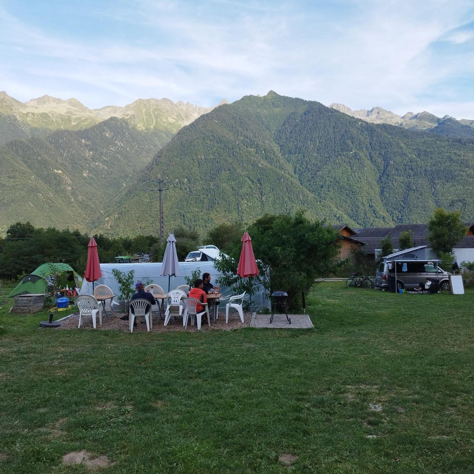 Maurienne Outdoor - Nuit Insolite En Yourte En Savoie Saint-Georges-Des-Hurtieres Buitenkant foto